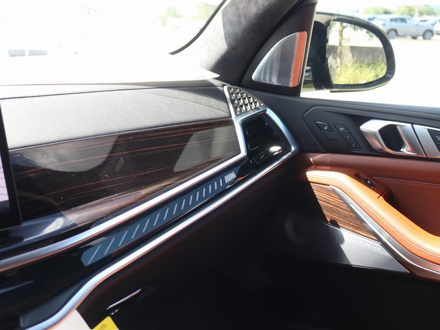 New 2026 BMW X7 M60i image 24
