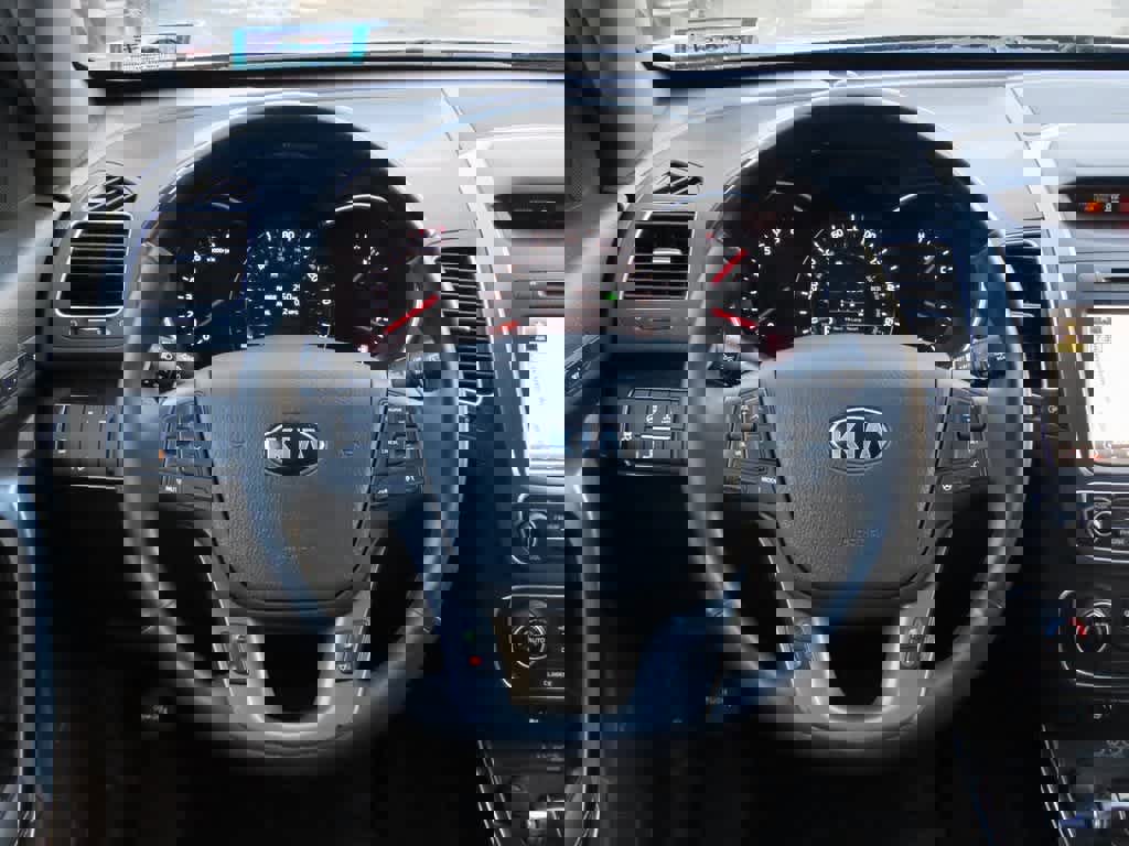 Used 2014 Kia Sorento SX w/ 3rd Row Package image 23