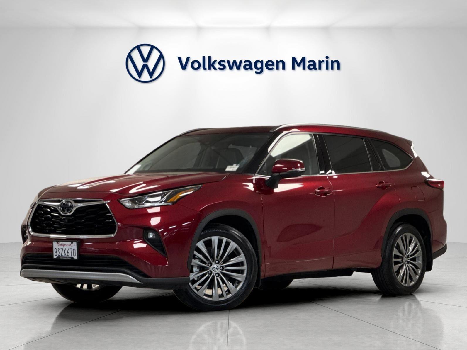 Used 2020 Toyota Highlander Platinum AWD/4WD image 1