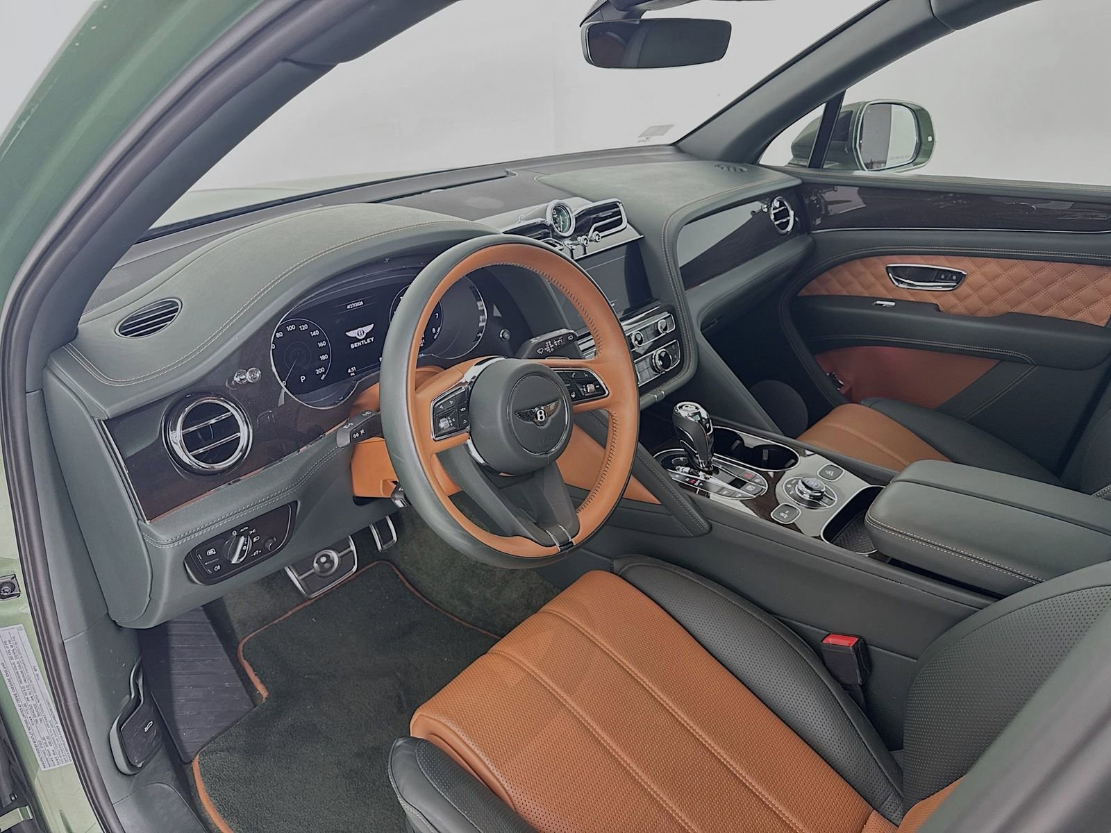 Used 2021 Bentley Bentayga AWD/4WD image 5