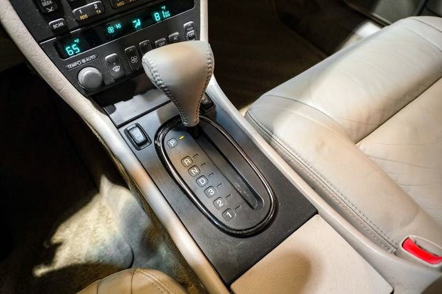 Used 2000 Cadillac Eldorado ESC w/ Comfort/Convenience Pkg FWD image 24