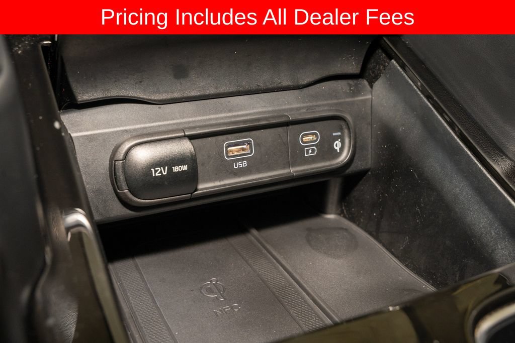 Used 2023 Kia Telluride AWD image 18