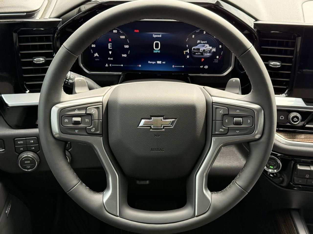New 2026 Chevrolet Silverado 1500 LT Trail Boss w/ LT Trail Boss Premium Package AWD/4WD image 10