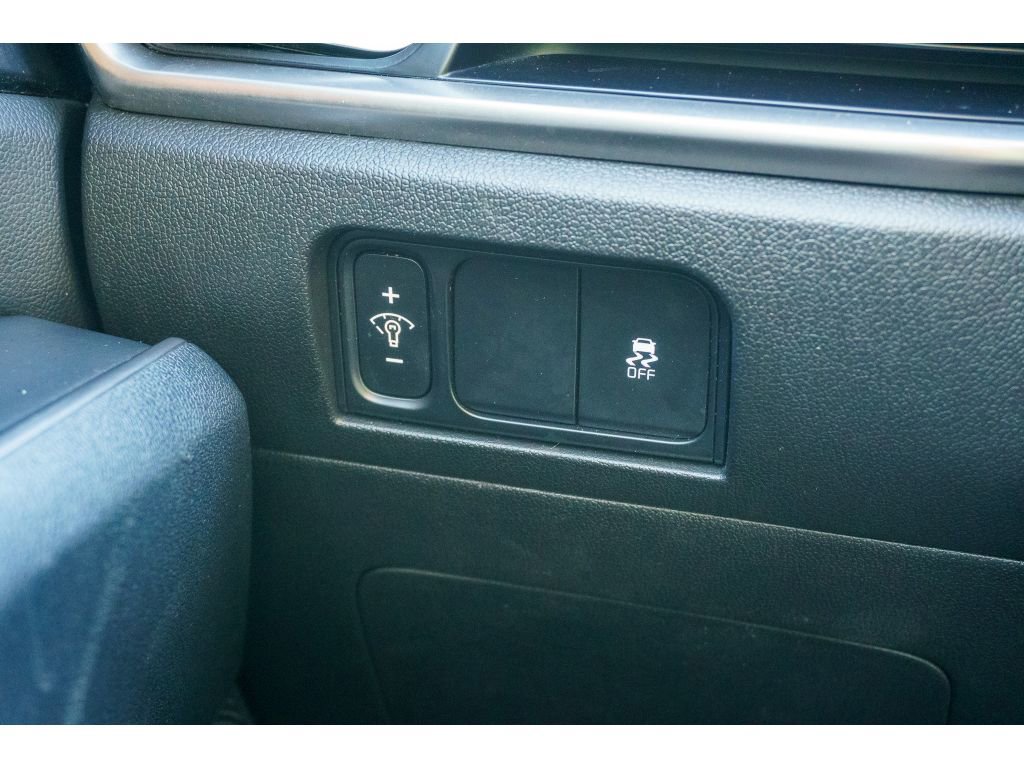 Used 2024 Kia Sorento S image 27