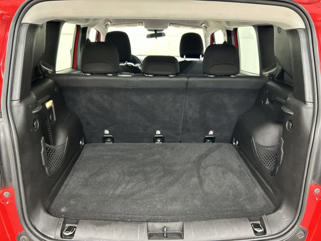 Used 2018 Jeep Renegade Sport w/ Power & Air Group image 21