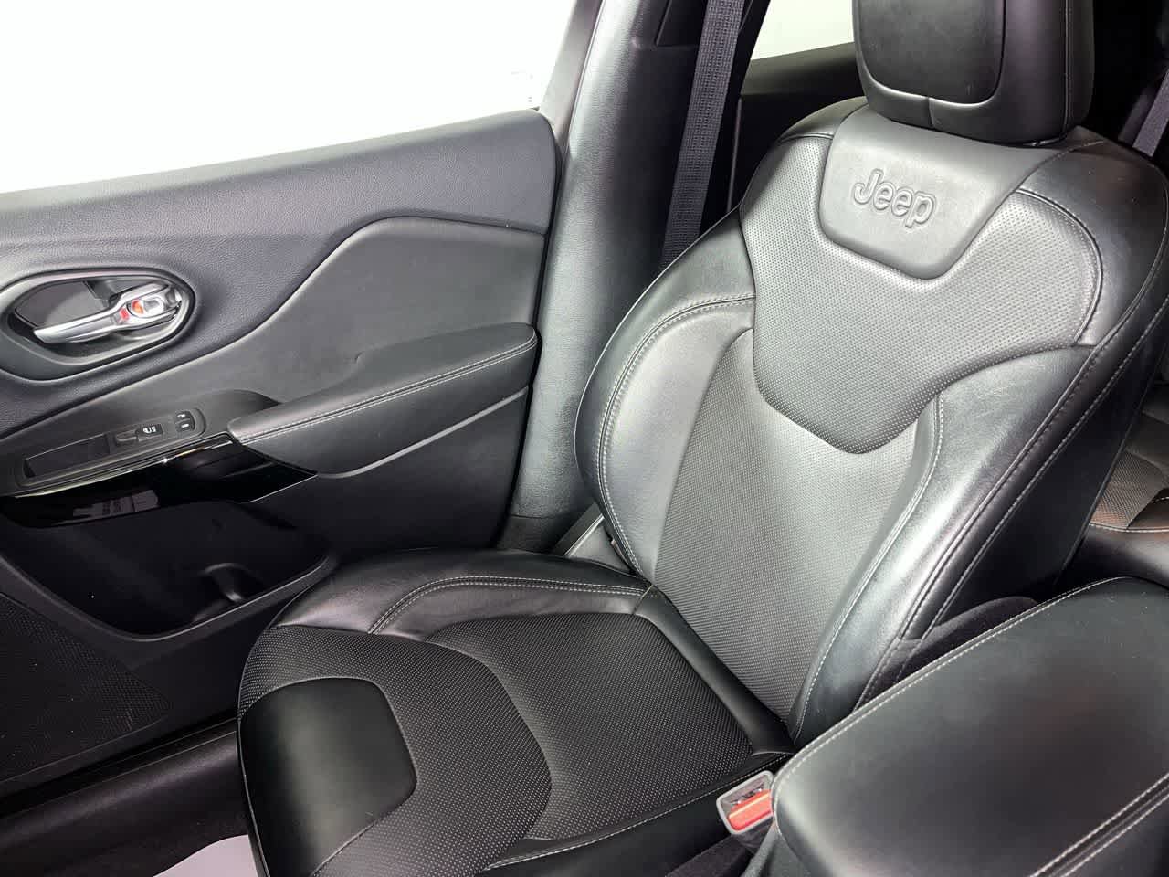 Used 2023 Jeep Cherokee Altitude Lux AWD/4WD image 26