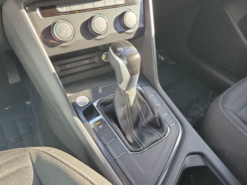 Used 2024 Volkswagen Tiguan S image 22