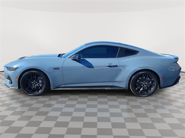 Used 2024 Ford Mustang GT Premium image 3