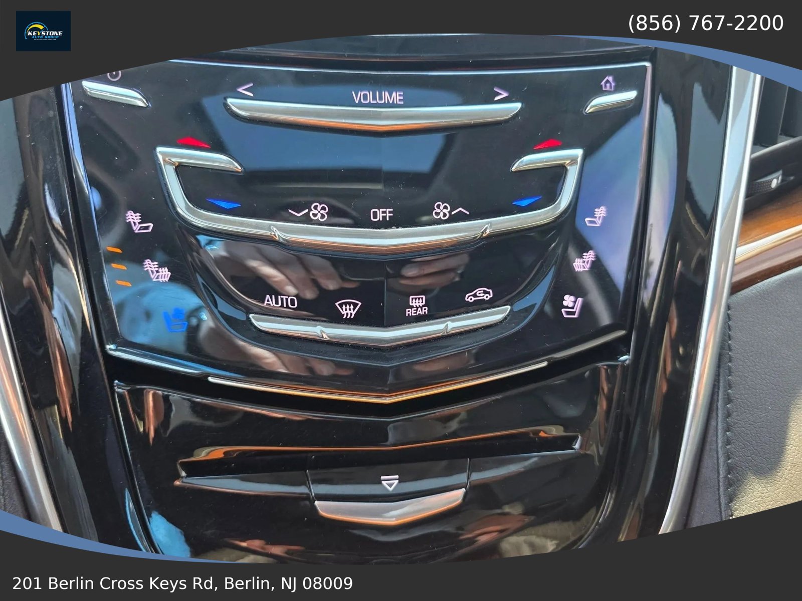 Used 2019 Cadillac Escalade Luxury AWD/4WD image 20