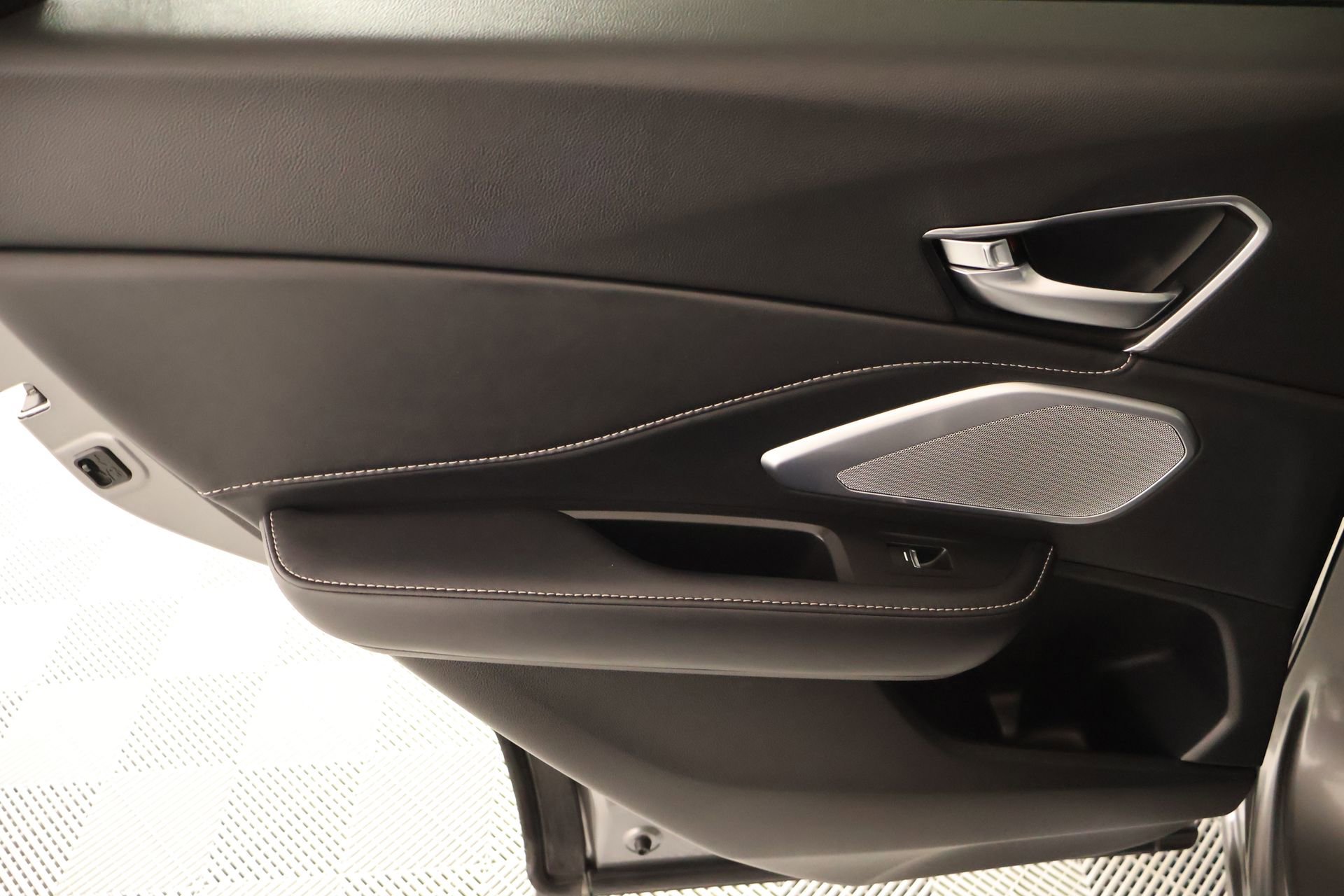 Used 2023 Acura RDX w/ Technology Package image 18