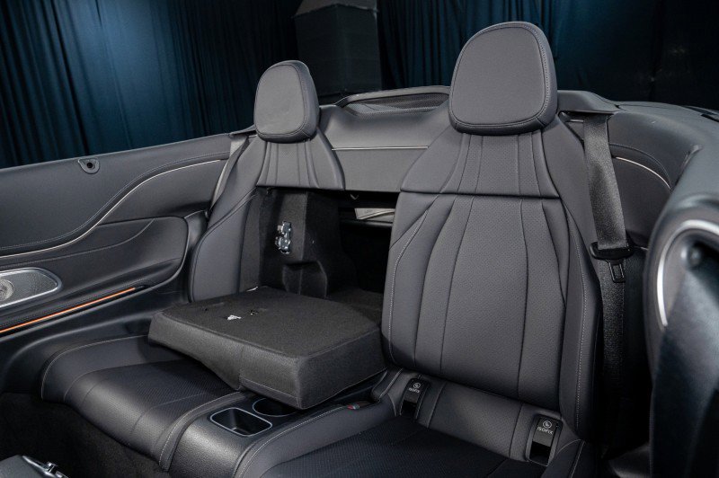 Used 2025 Mercedes-Benz CLE 300 4MATIC Cabriolet image 32