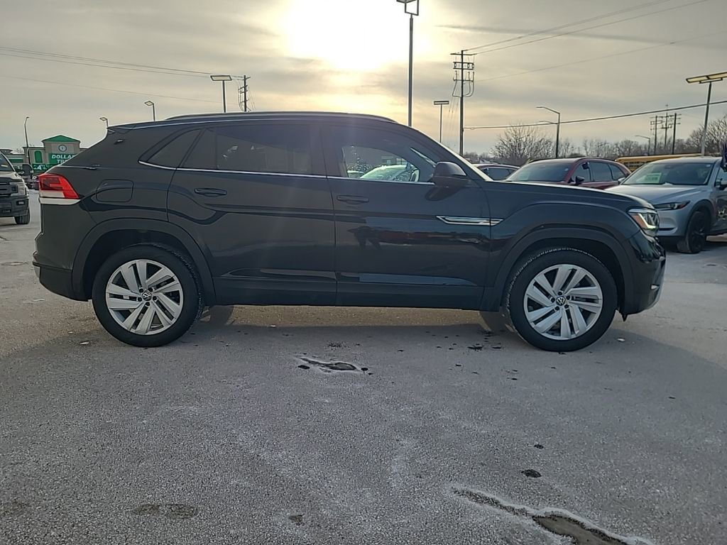 Used 2021 Volkswagen Atlas Cross Sport SE image 8