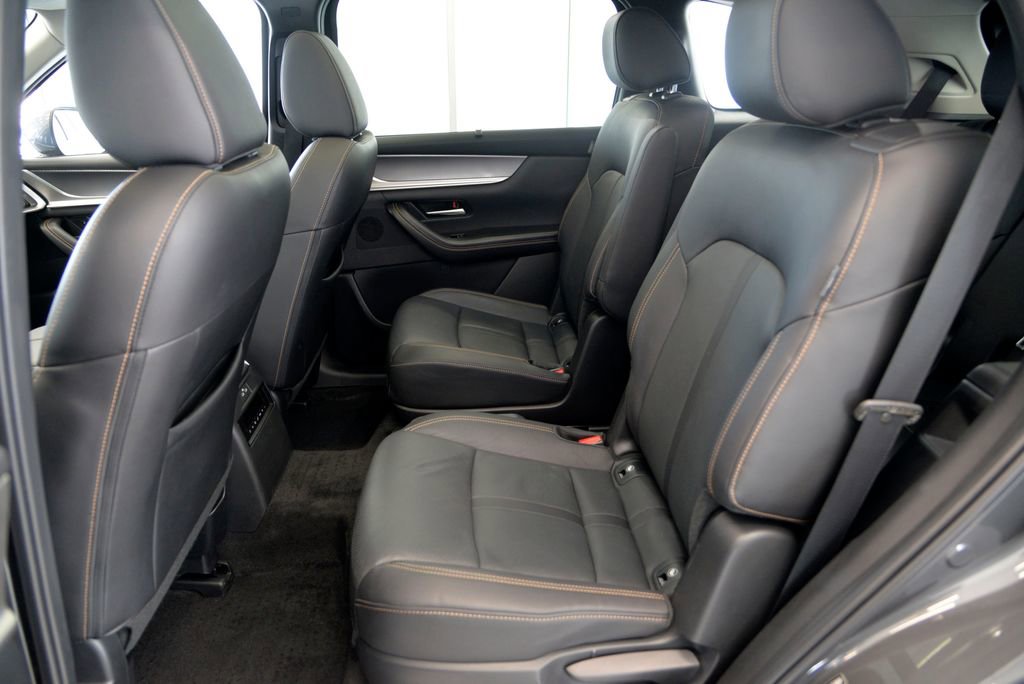 Certified 2024 MAZDA CX-90 Plug-In Hybrid w/ Premium Pkg image 28