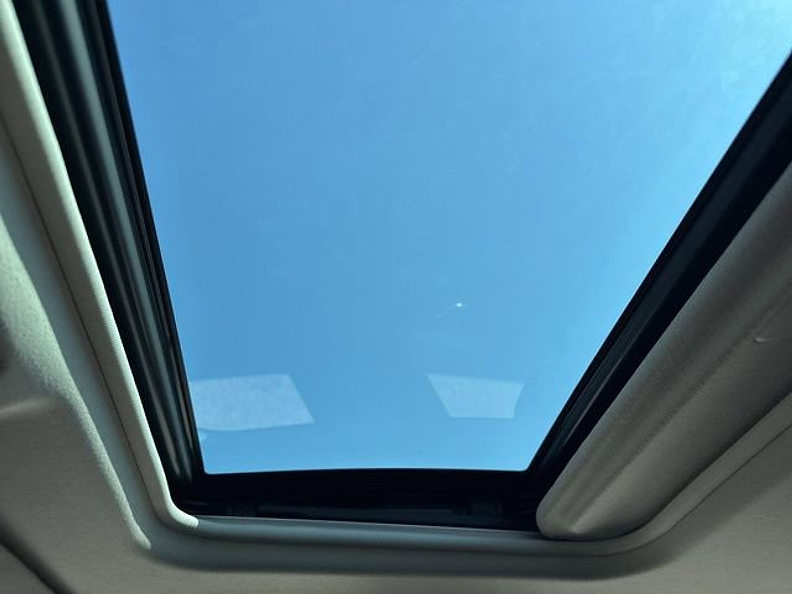 Used 2015 MAZDA MAZDA3 s Grand Touring image 9