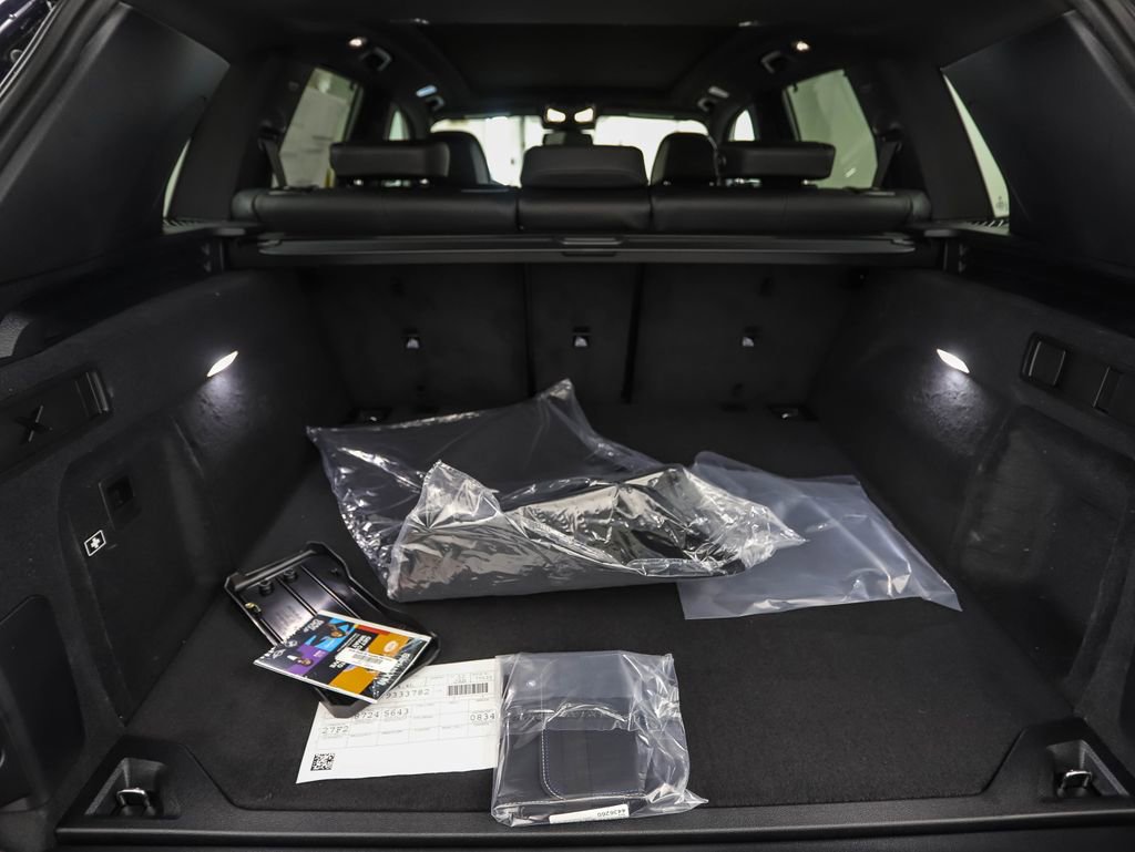 New 2026 BMW X5 M60i image 23