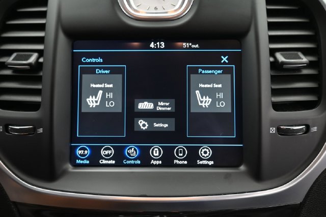 Used 2021 Chrysler 300 Touring AWD/4WD image 16