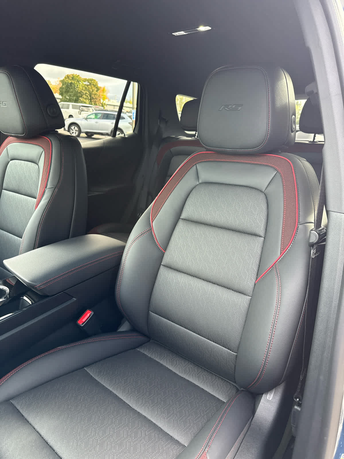 New 2027 Chevrolet Equinox RS w/ Safety and Technology Package AWD/4WD image 6