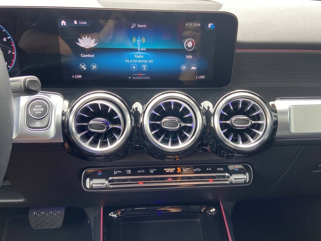 Certified 2022 Mercedes-Benz GLB 250 4MATIC image 18