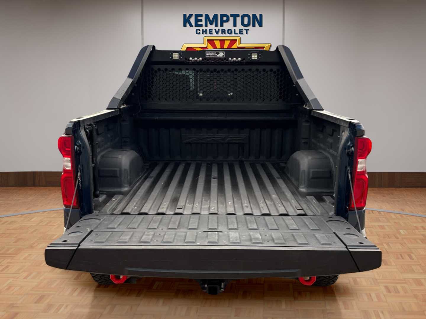 Used 2022 Chevrolet Silverado 1500 ZR2 w/ Technology Package AWD/4WD image 18