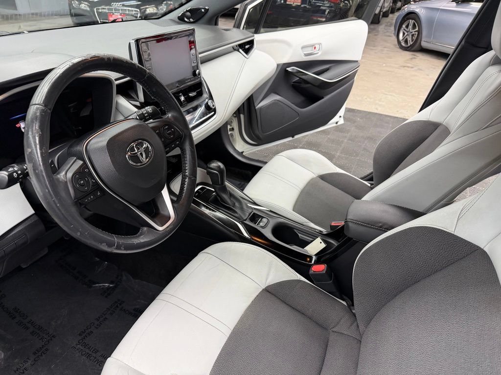 Used 2019 Toyota Corolla XSE FWD image 31