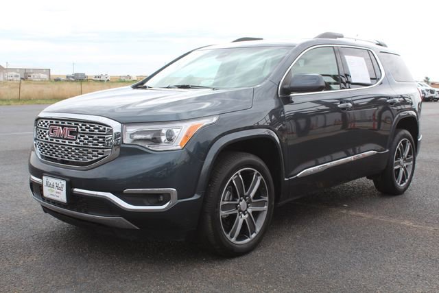Used 2019 GMC Acadia Denali w/ Technology Package FWD image 9