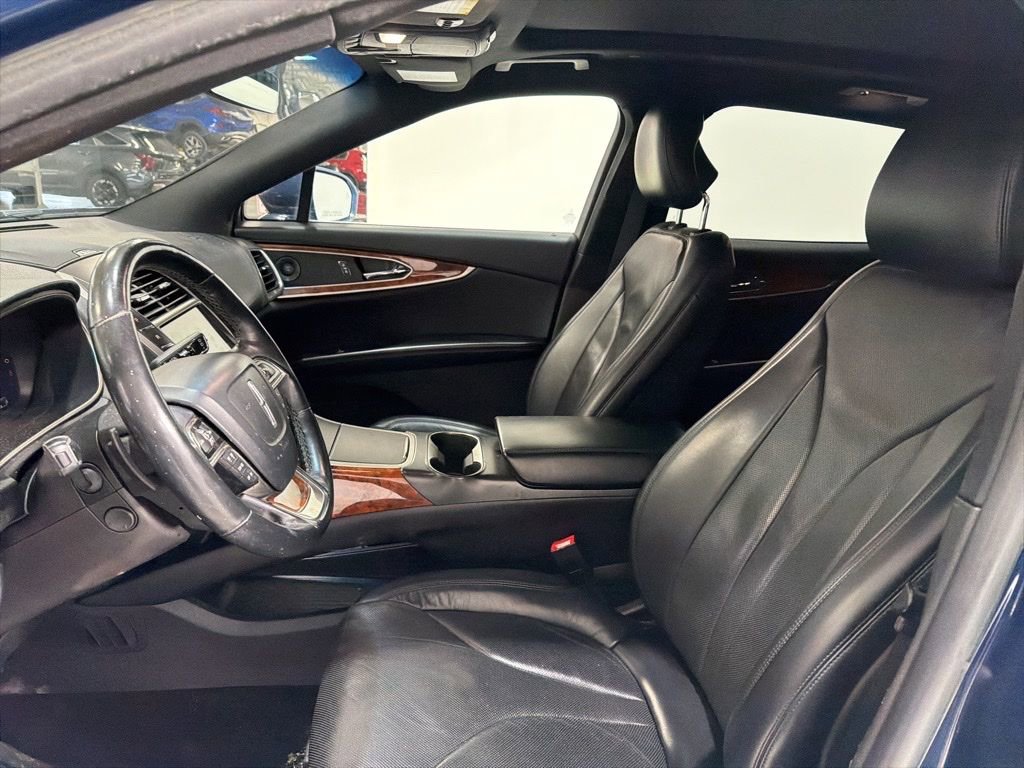 Used 2019 Lincoln Nautilus Reserve image 11