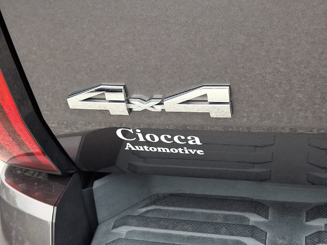 Used 2022 Toyota Tundra SR5 w/ SR5 Convenience Package AWD/4WD image 31