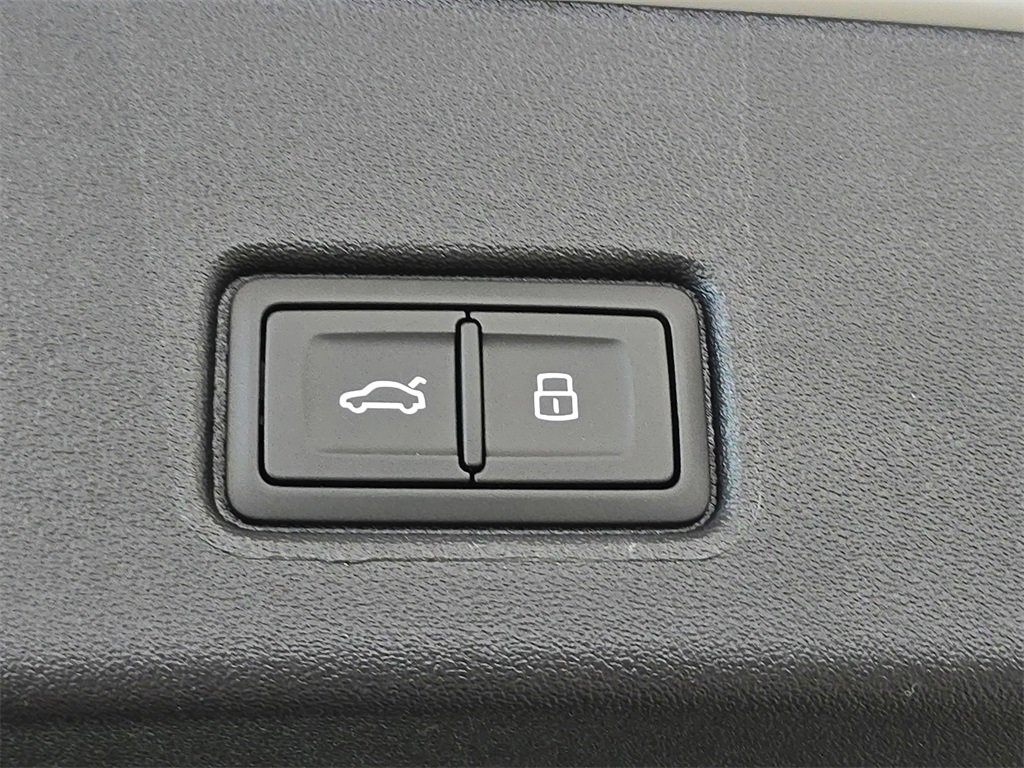 New 2026 Audi Q4 e-tron Premium Plus image 24