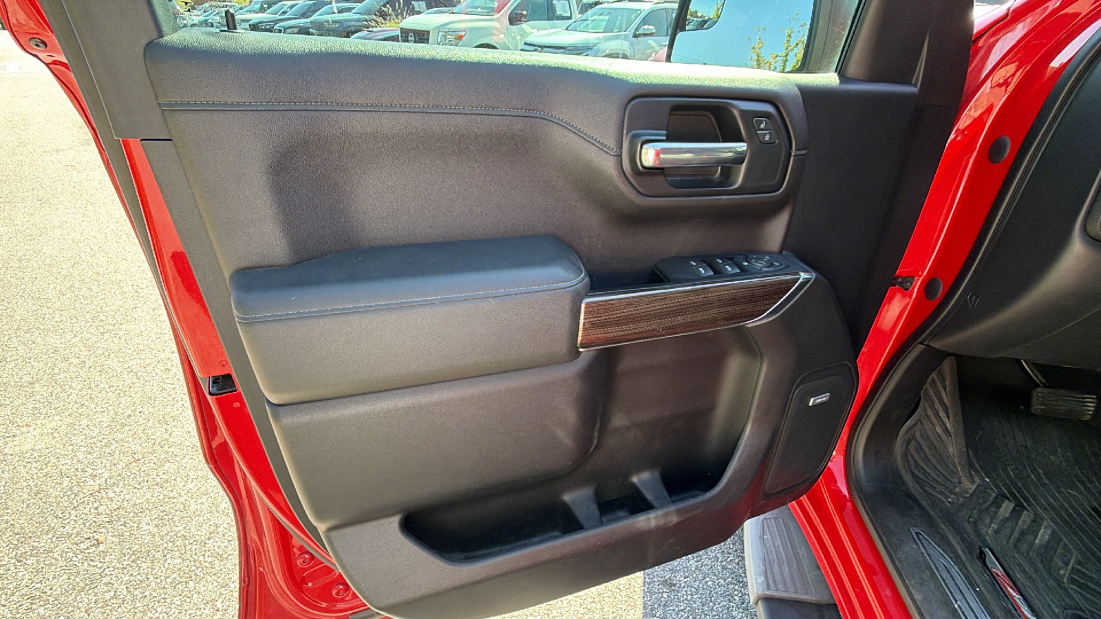 Used 2021 Chevrolet Silverado 1500 LT Trail Boss w/ Convenience Package II AWD/4WD image 14
