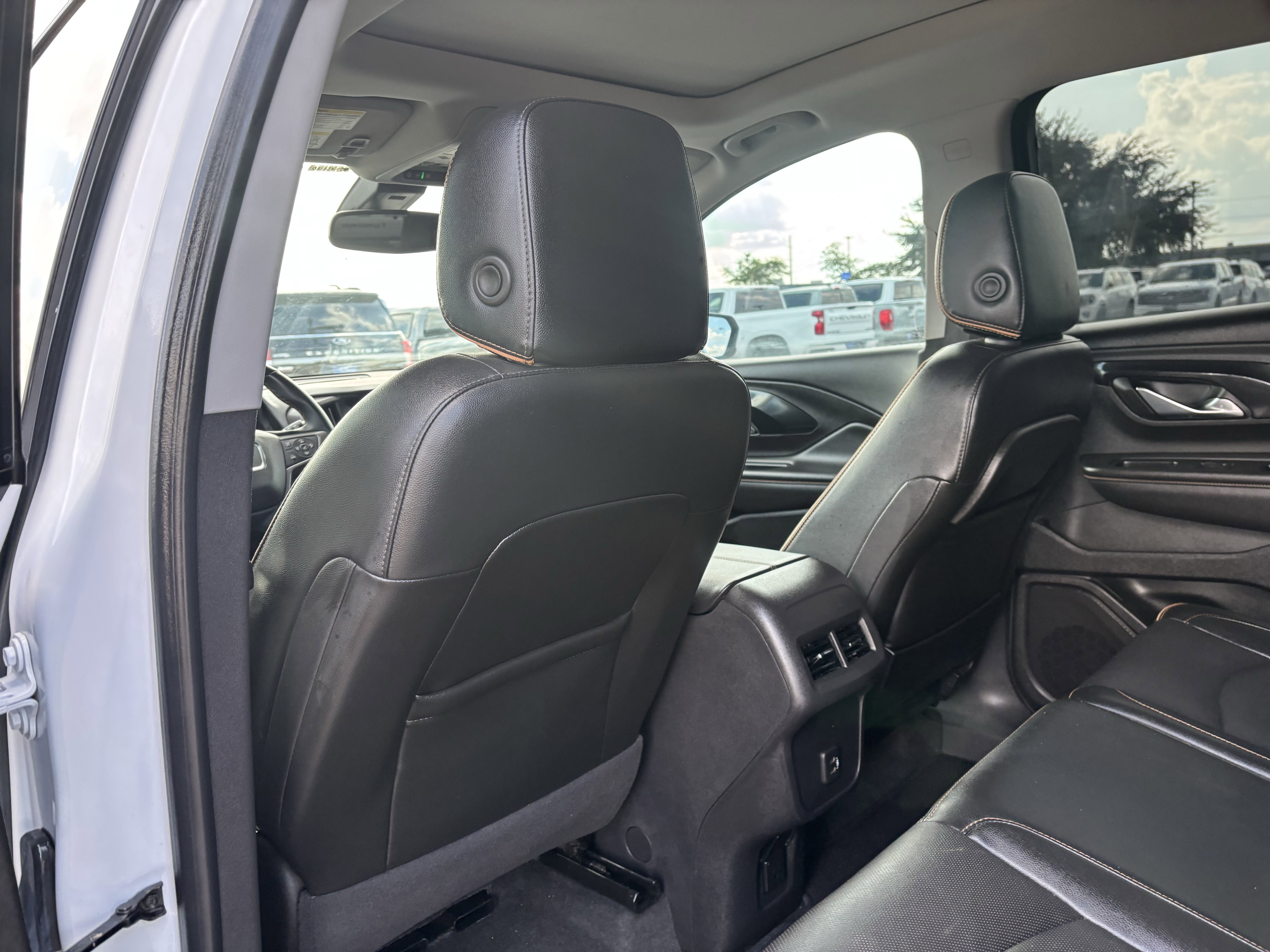 Used 2024 GMC Terrain AT4 w/ Infotainment Package II image 18