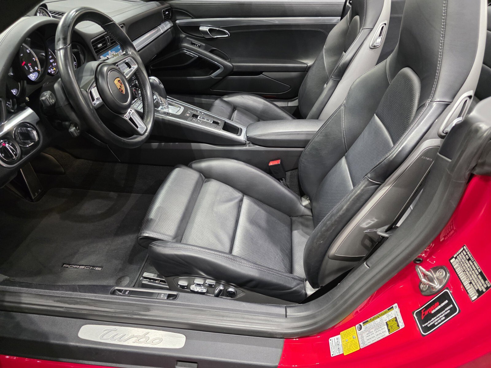 Used 2018 Porsche 911 Turbo image 6