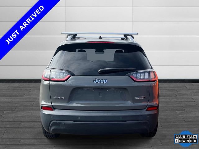 Used 2019 Jeep Cherokee Latitude Plus w/ Cold Weather Group AWD/4WD image 3