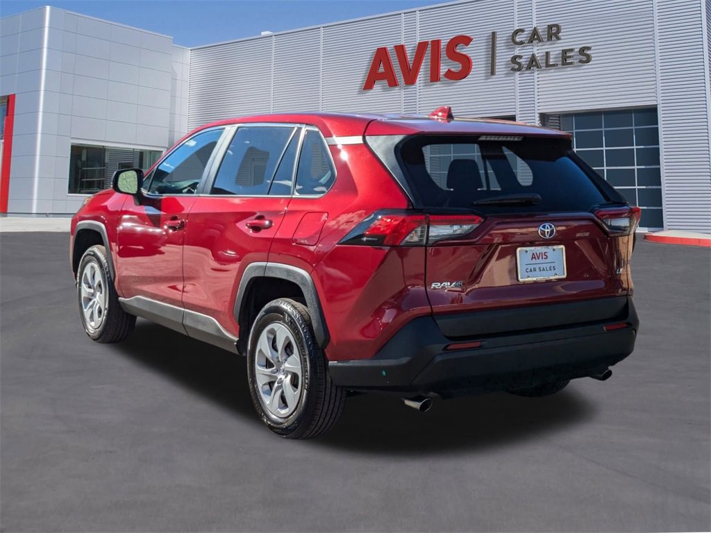 Used 2025 Toyota RAV4 LE image 9