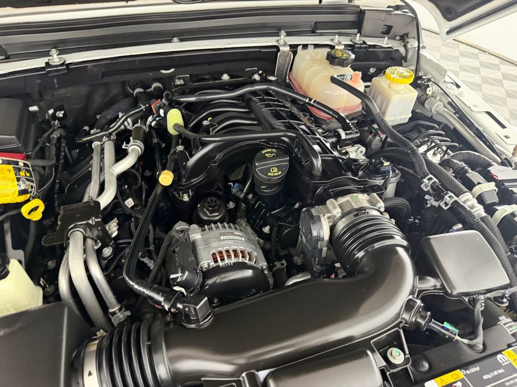 Certified 2022 Jeep Gladiator Willys image 35