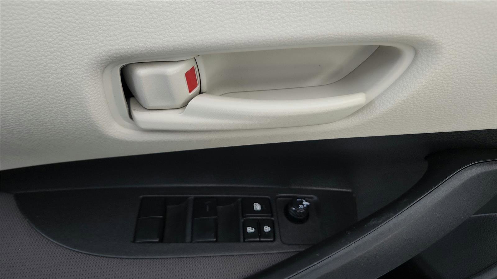 Used 2023 Toyota Corolla LE image 23