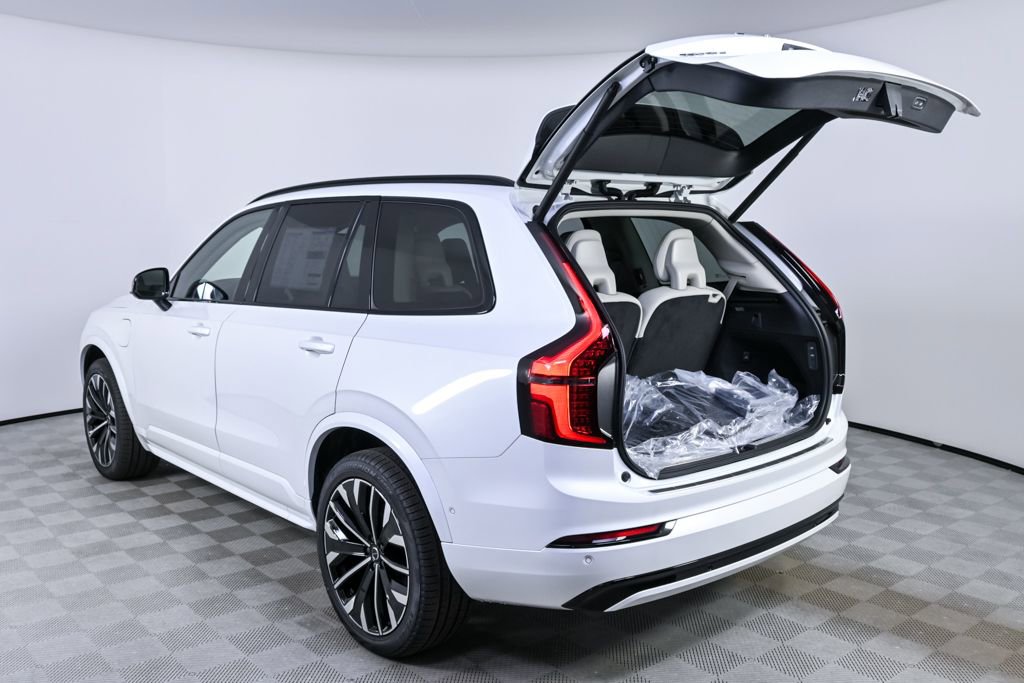 New 2026 Volvo XC90 T8 Ultra w/ Protection Package Premier image 35