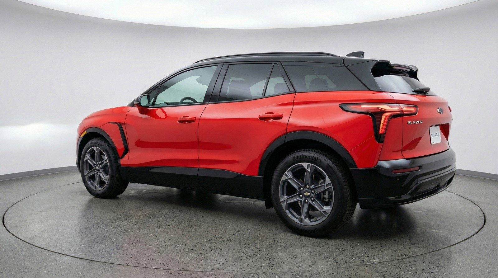 Used 2025 Chevrolet Blazer LT FWD image 6