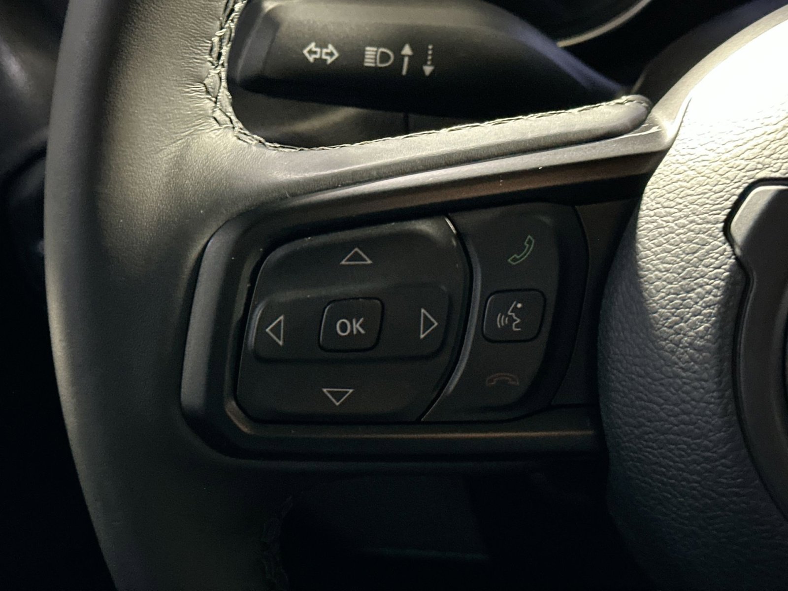 Used 2022 Jeep Wrangler Sport S image 21