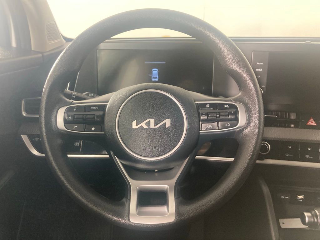 Certified 2025 Kia Sportage LX AWD/4WD image 6