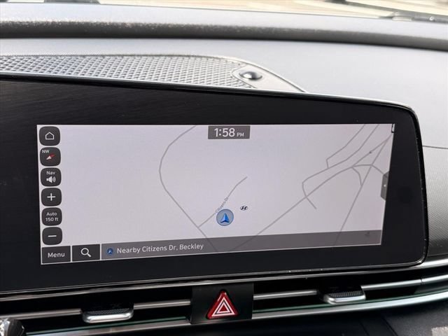 Used 2024 Hyundai Elantra SEL w/ Convenience Package FWD image 24