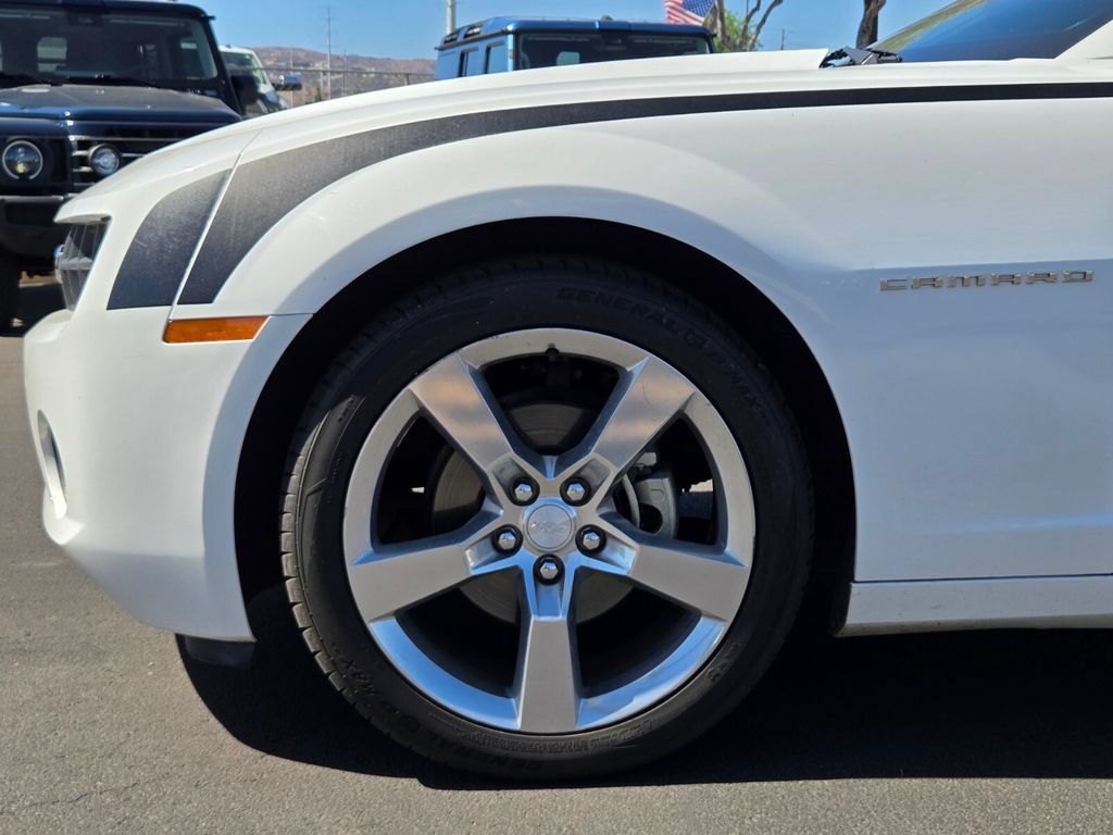 Used 2011 Chevrolet Camaro LT w/ RS Package RWD image 9