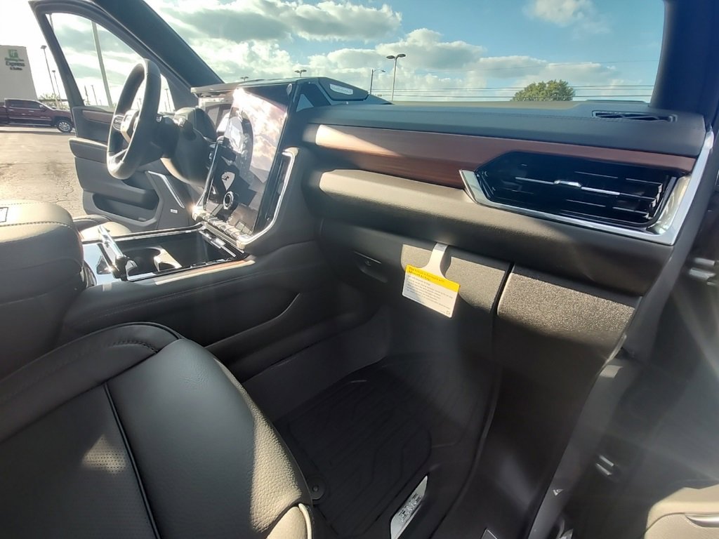 New 2026 GMC Yukon Denali image 19