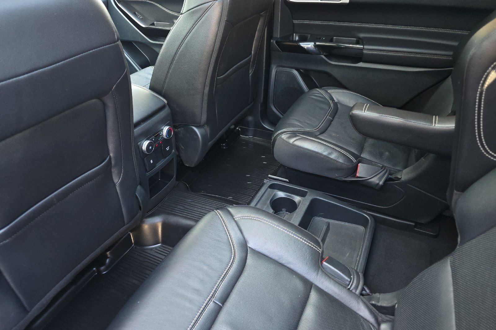Used 2021 Ford Explorer ST w/ Equipment Group 401A AWD/4WD image 13