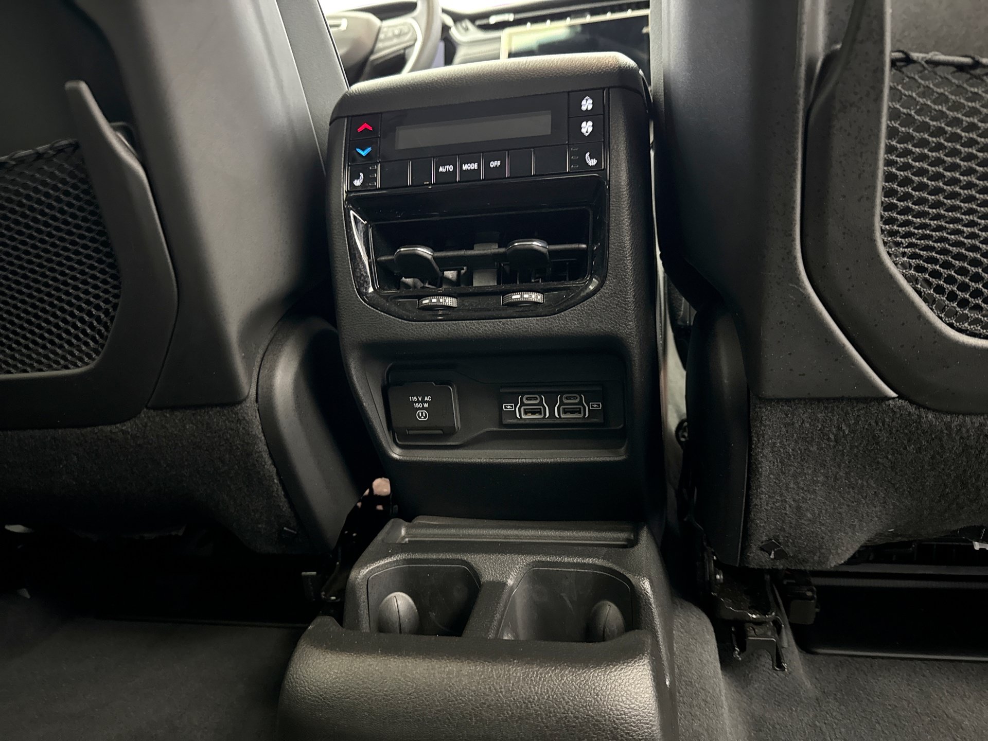 Used 2023 Jeep Grand Cherokee L Limited AWD/4WD image 20