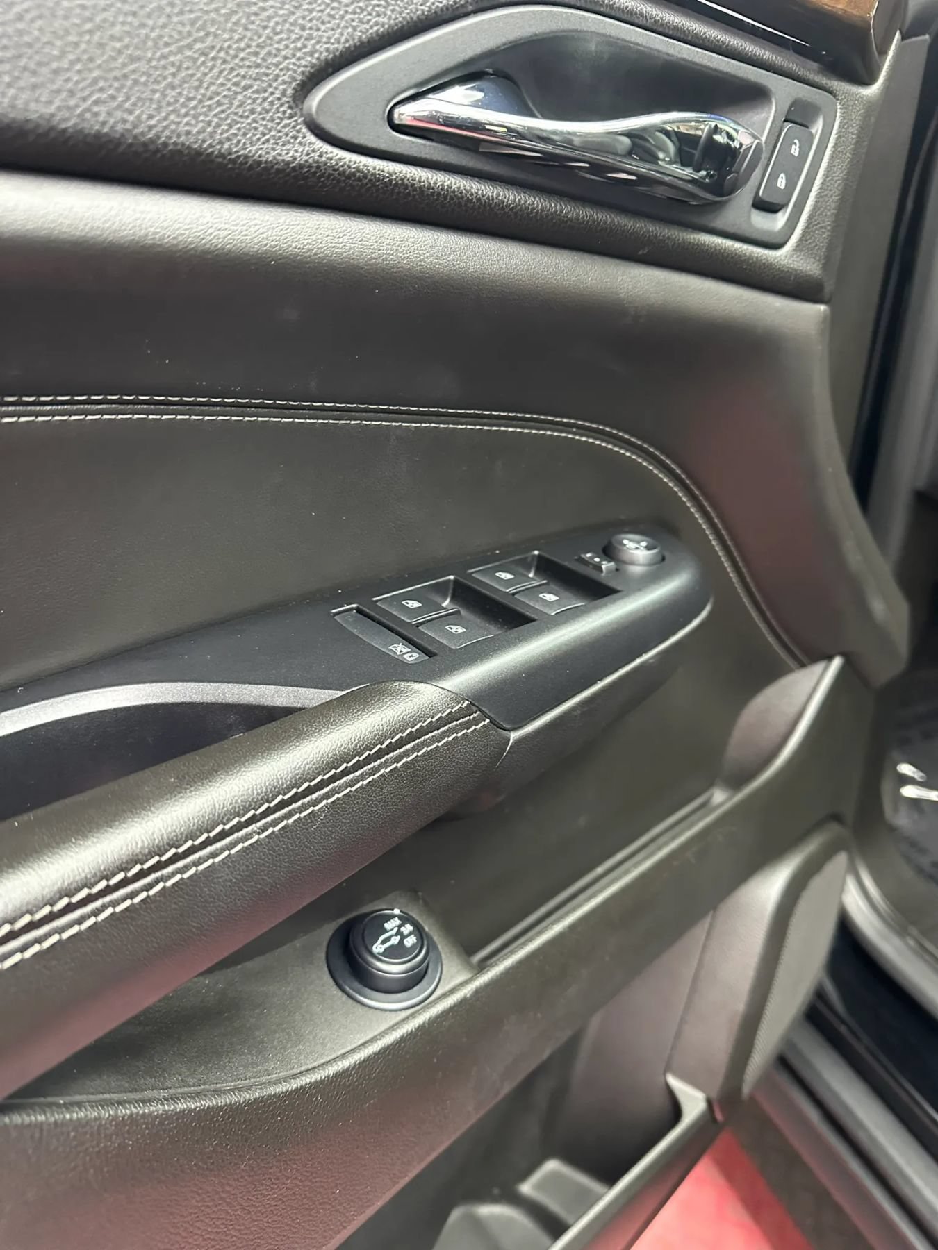 Used 2013 Cadillac SRX Luxury w/ Driver Awareness Package FWD image 8