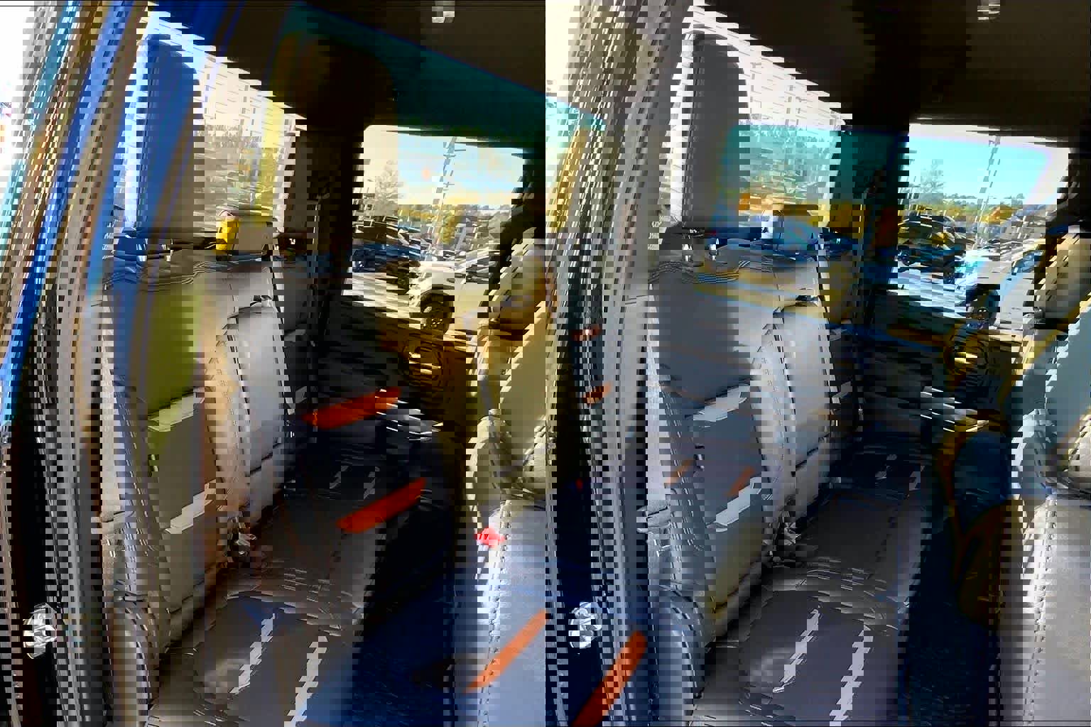 Used 2022 GMC Sierra 2500 AT4 w/ Gooseneck/5TH Wheel Package image 18