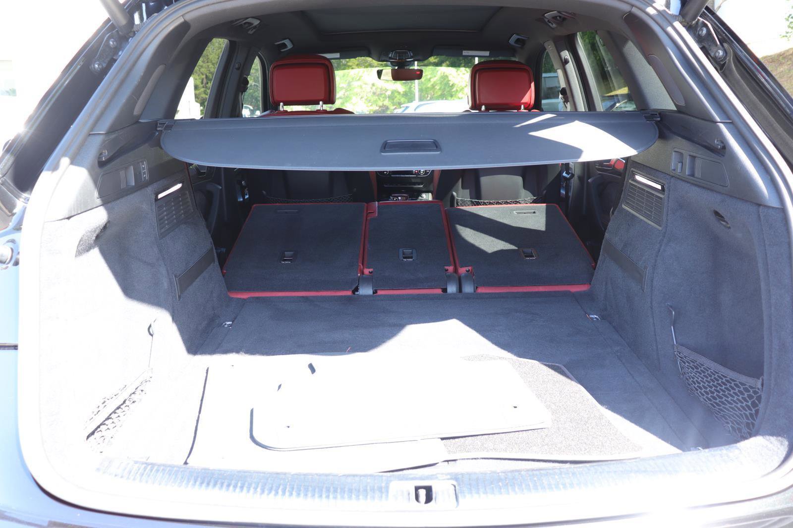Used 2018 Audi SQ5 Prestige AWD/4WD image 16