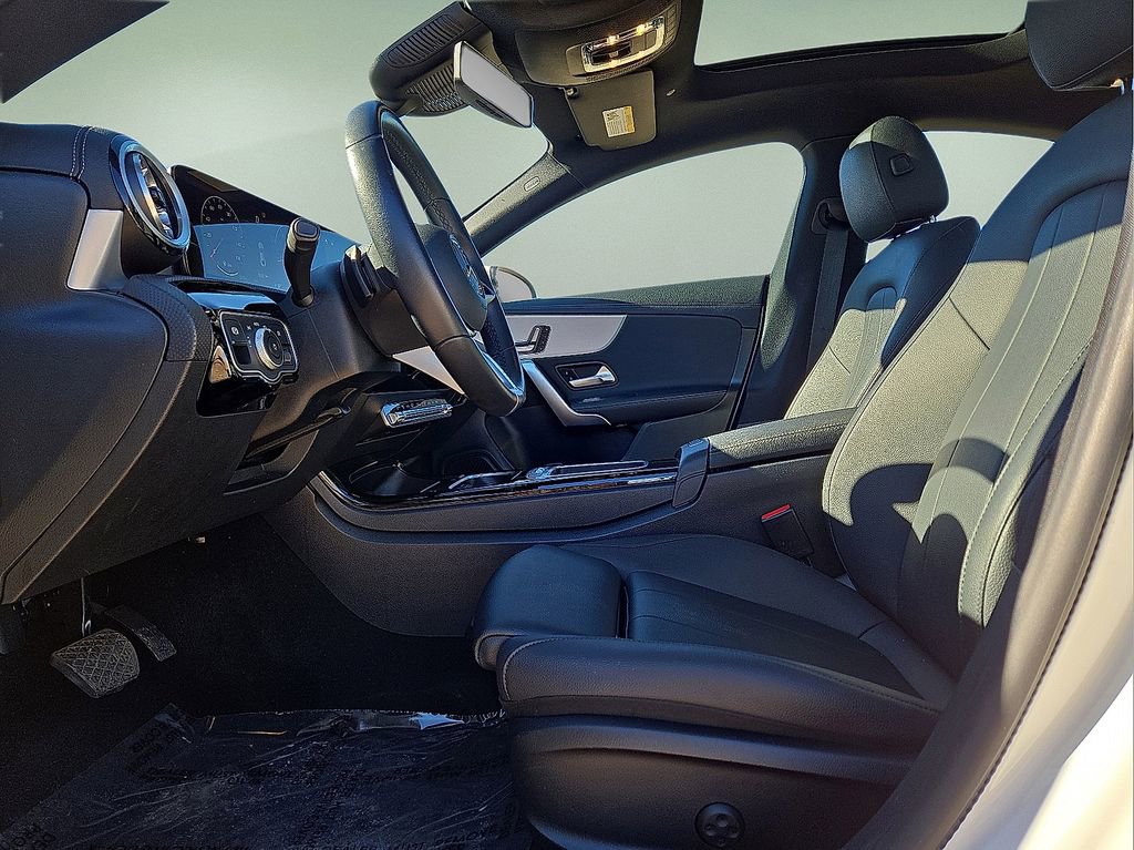 Used 2025 Mercedes-Benz CLA 250 image 22