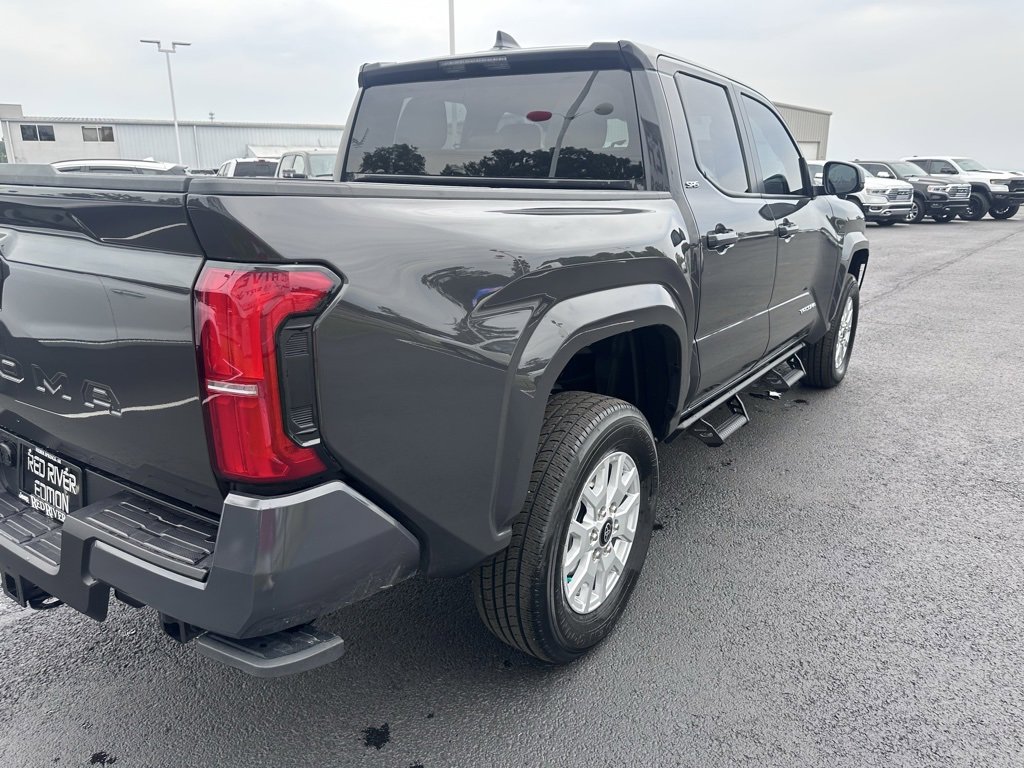 Used 2025 Toyota Tacoma SR5 image 26