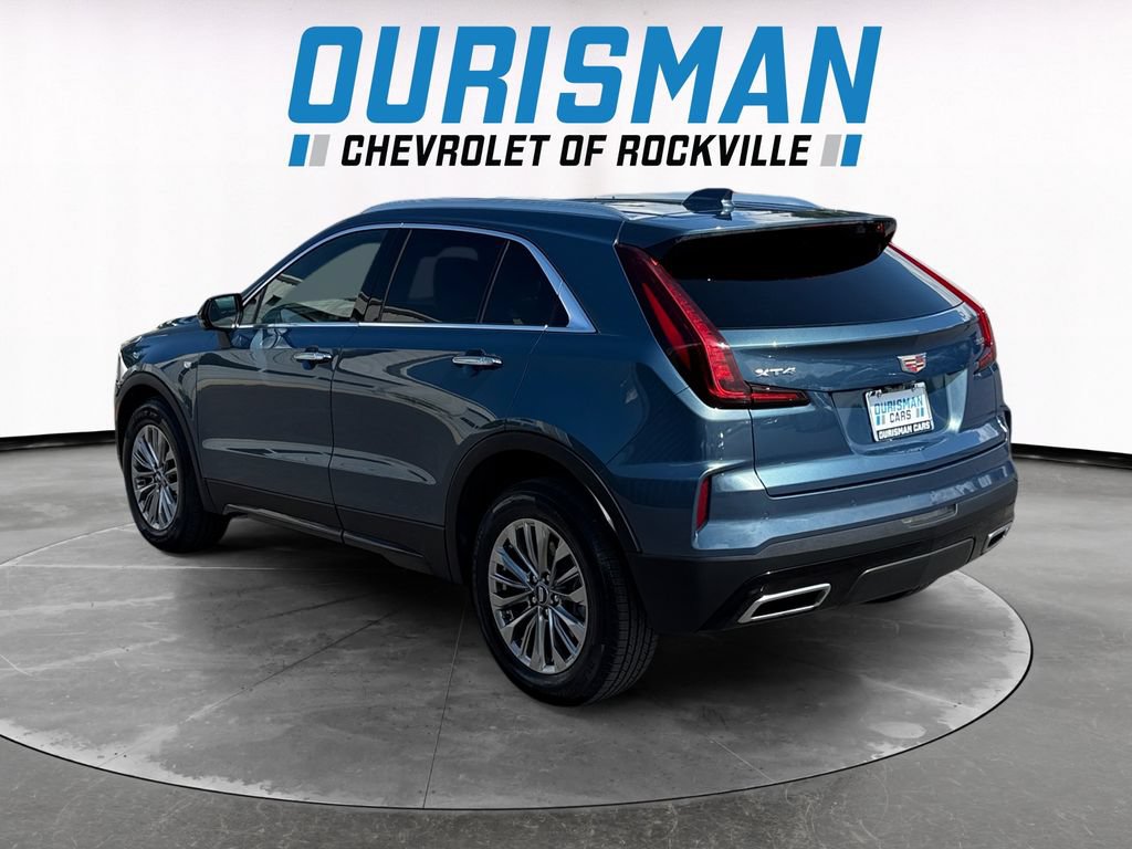 Used 2025 Cadillac XT4 Premium Luxury FWD image 4
